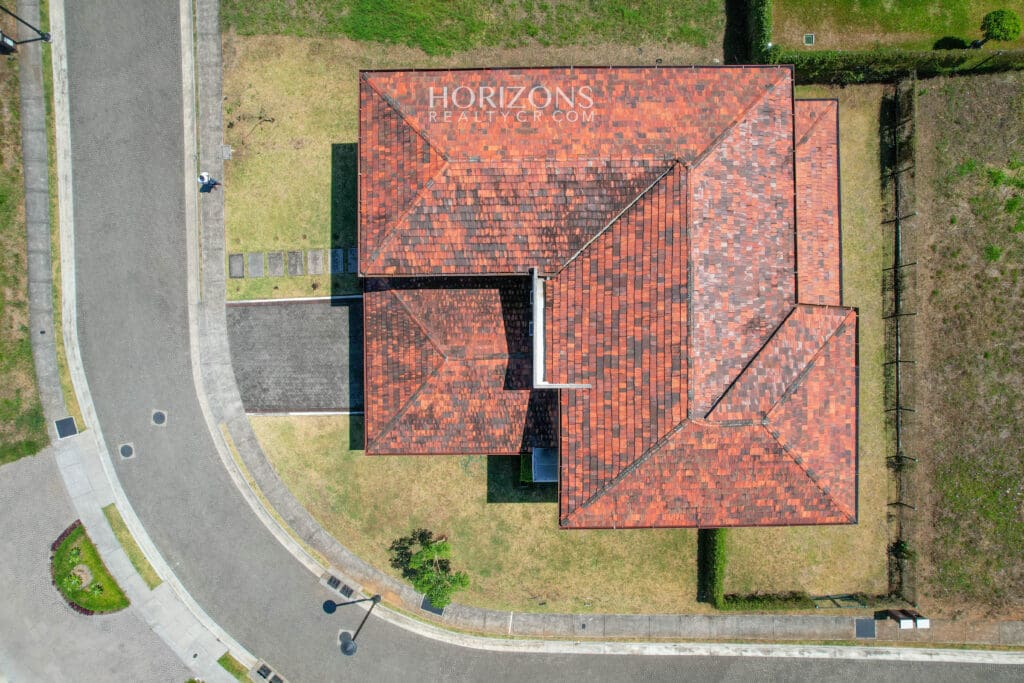 Casa en Venta en Condominio Espavel La Guácima Alajuela nja1061