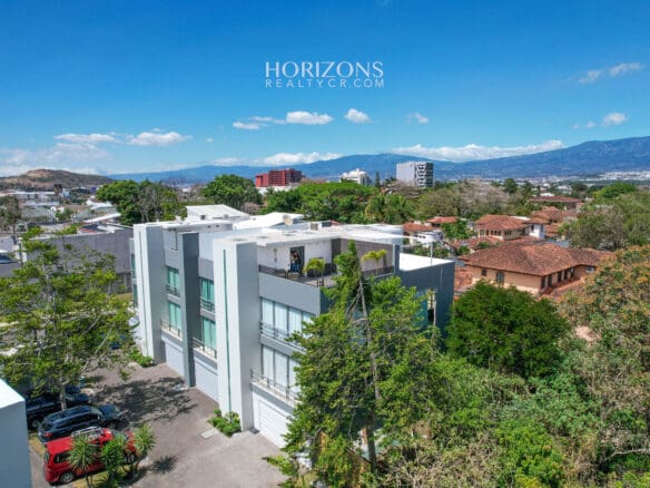 Apartamento Unico En Guachipelín Escazu En Venta Nja1055