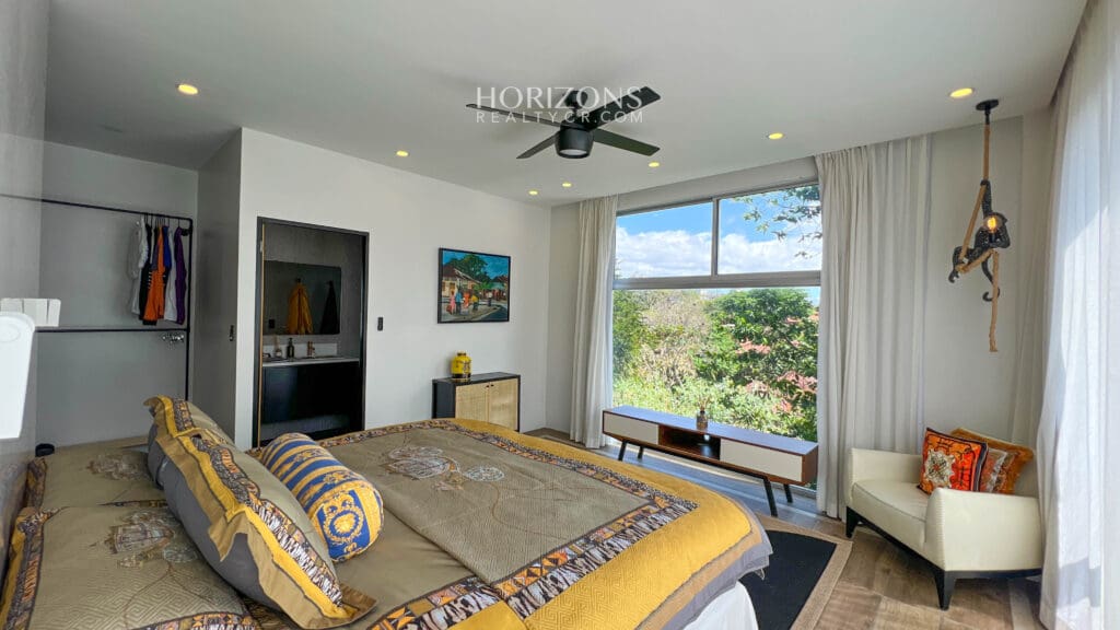 Apartamento Unico en Guachipelín Escazu en Venta nja1055