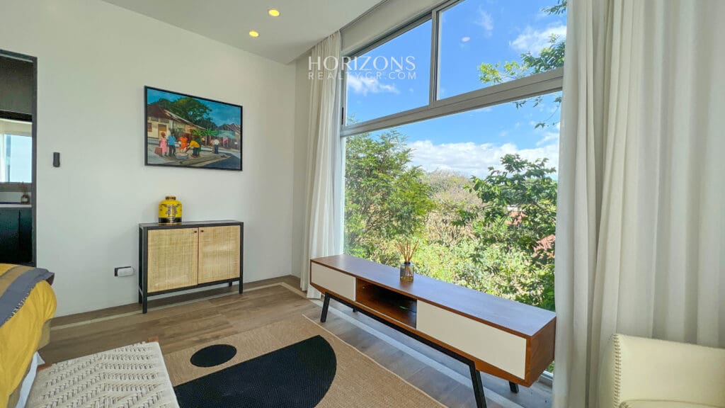 Apartamento Unico en Guachipelín Escazu en Venta nja1055