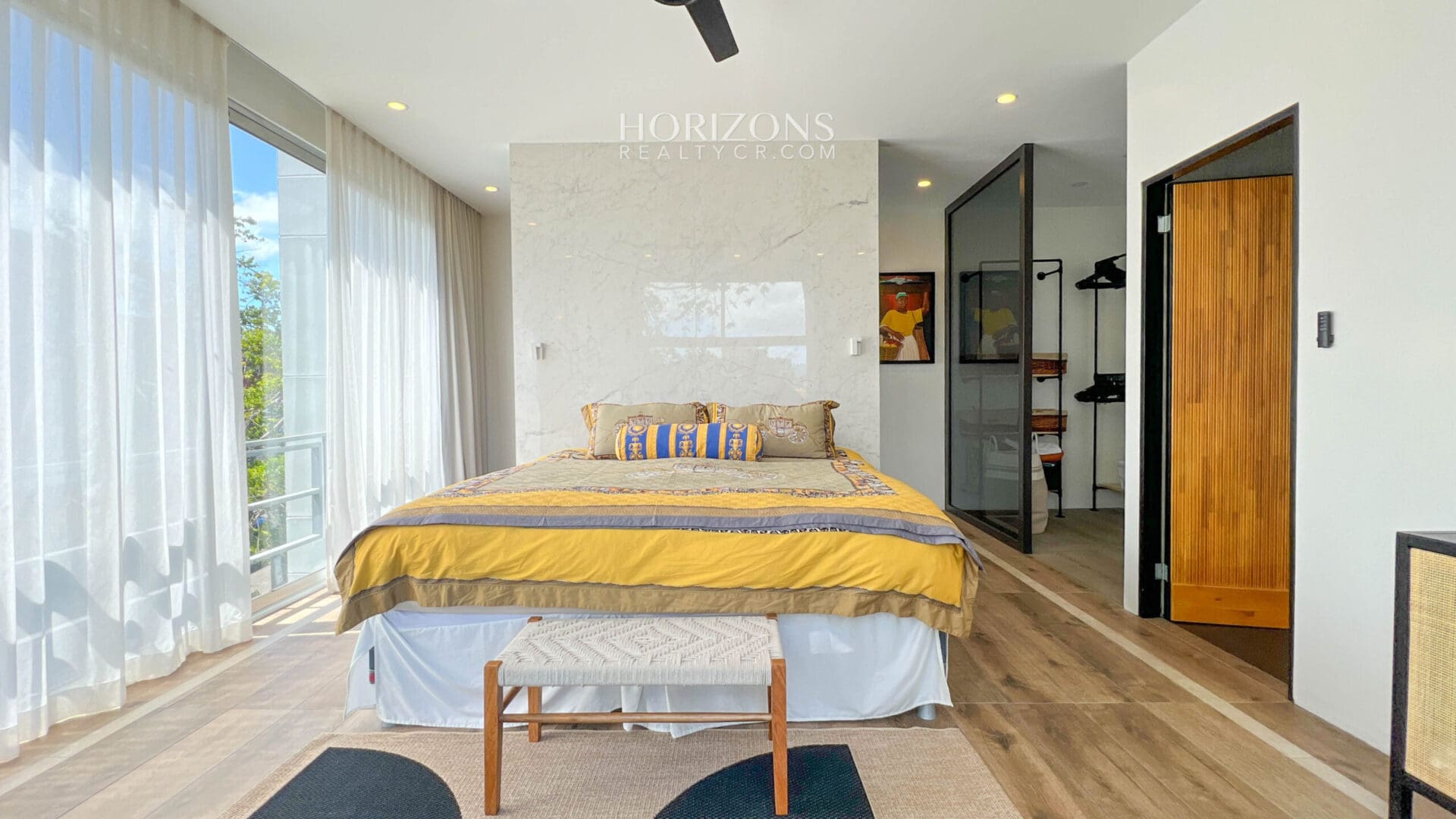 Apartamento Unico en Guachipelín Escazu en Venta nja1055