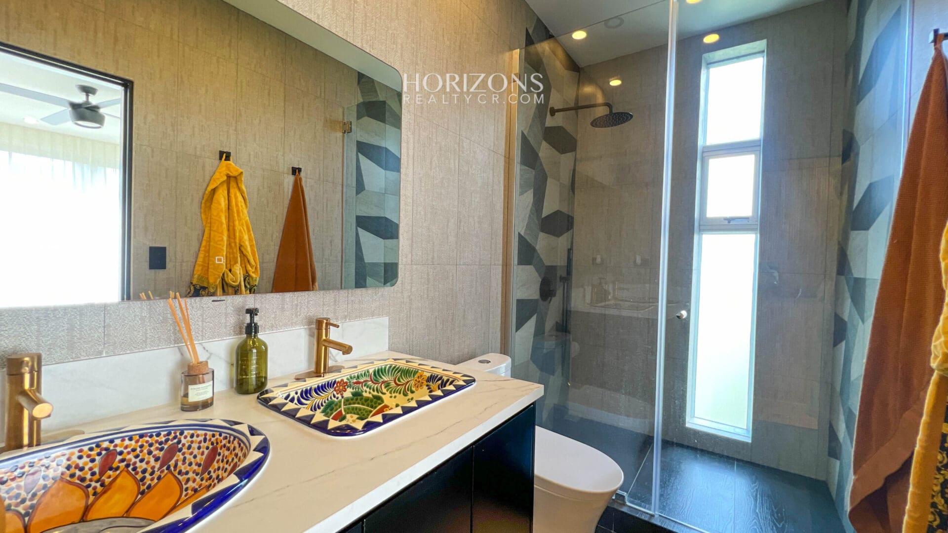 Apartamento Unico en Guachipelín Escazu en Venta nja1055