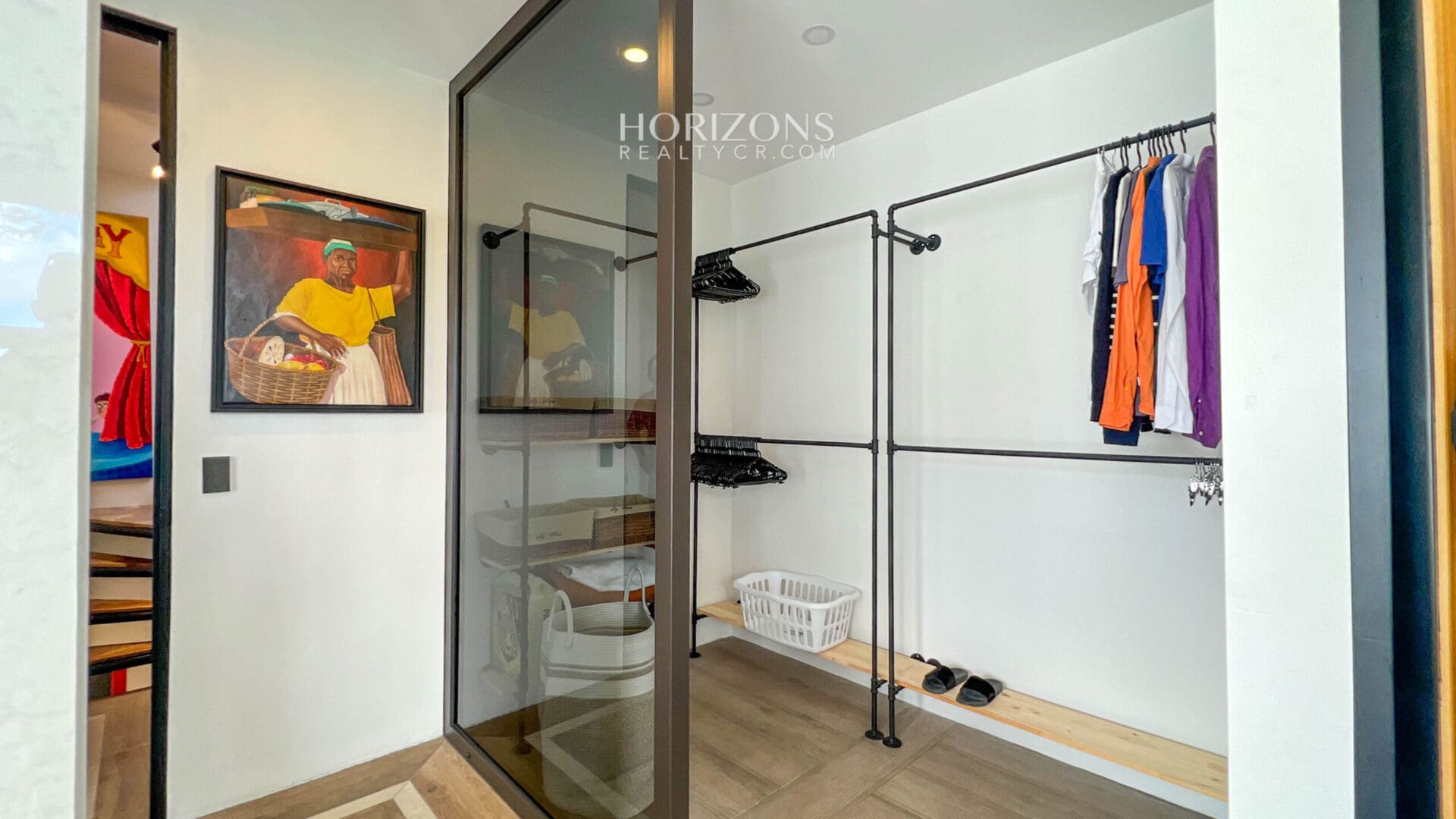 Apartamento Unico en Guachipelín Escazu en Venta nja1055