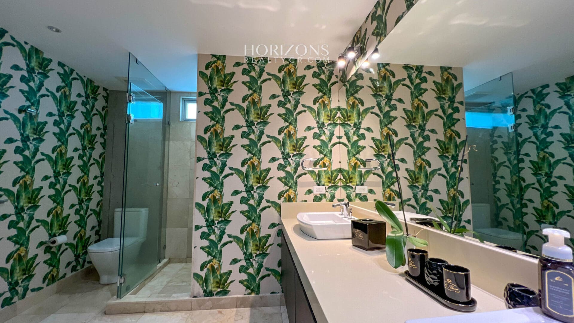 Espectacular Apartamento en Venta Condominio Avenida Escazu nja1060
