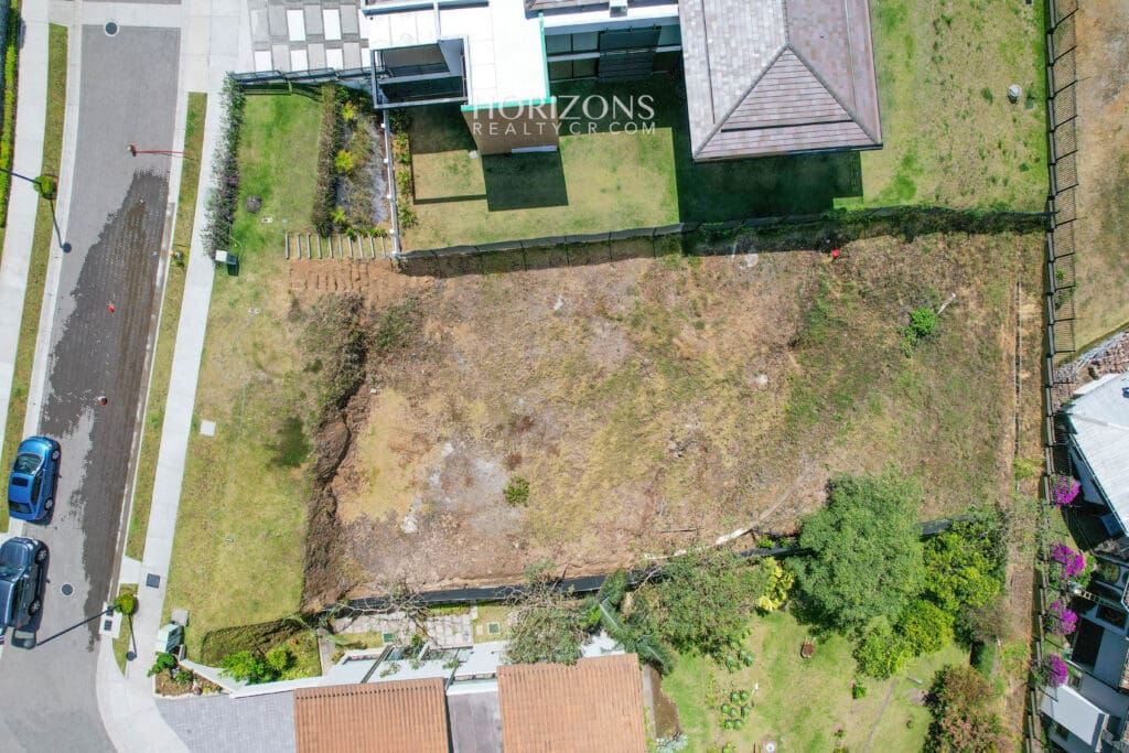 Lote con Espectacular vista a las Montañas Colinas de Monte Alegre nja1072