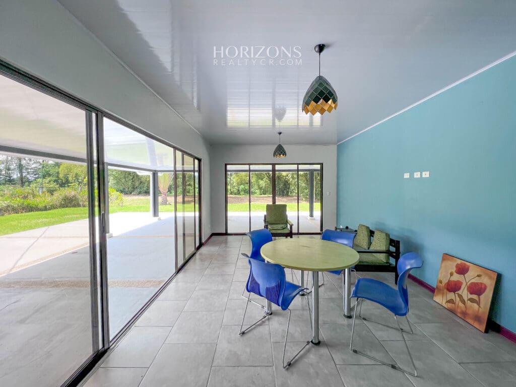 Hermosa Propiedad Con Moderna Casa en Horquetas de Sarapiquí nja1077