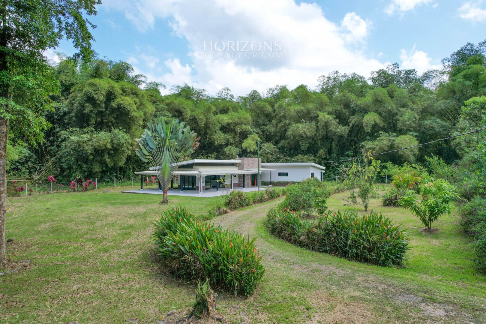 Hermosa Propiedad Con Moderna Casa en Horquetas de Sarapiquí nja1077