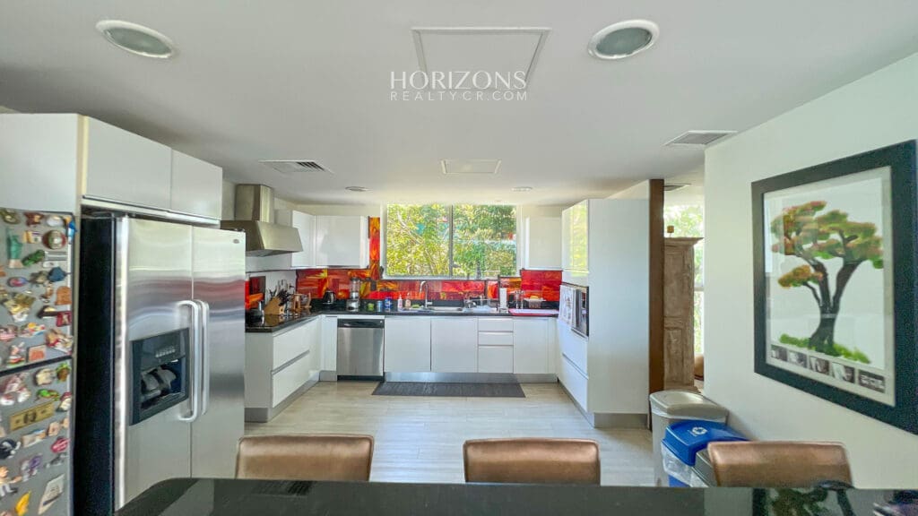 Escazú! Viva Rodeado de Belleza y exclusividad en este amplio Apartamento en Venta  nja1078