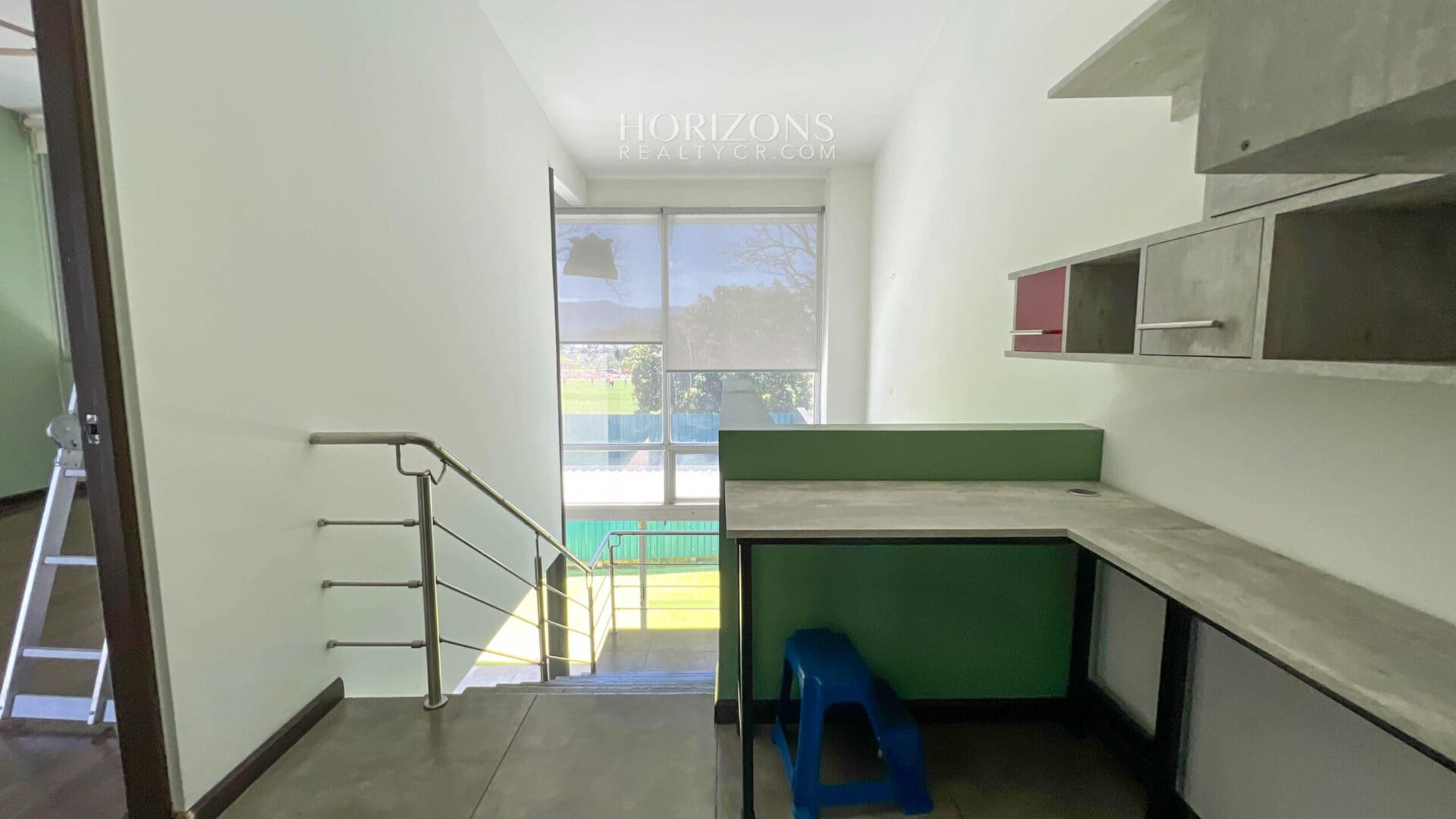 Casa en Venta Moderna con Techos altos en Condominio en Alajuela njr61