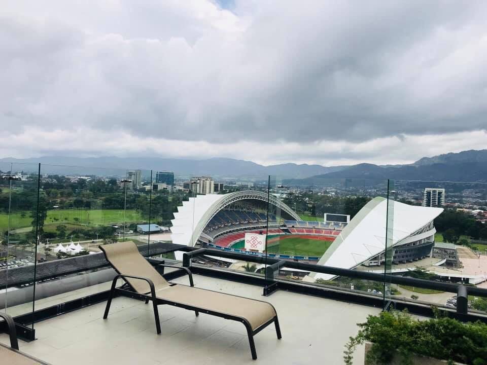 Apartamento Amueblado Piso 12 en Rohrmoser Exc Ubicación nja1087