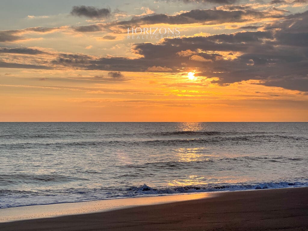 Lote Disponible ¡Construya su hogar de playa en el exclusivo Místico comunidad de playa! nja1088
