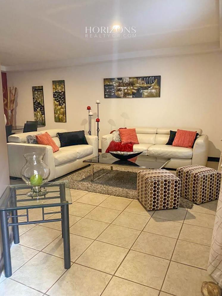 Venta de Casa en Rohrmoser 4 Habitaciones una En Planta Baja! nja1073