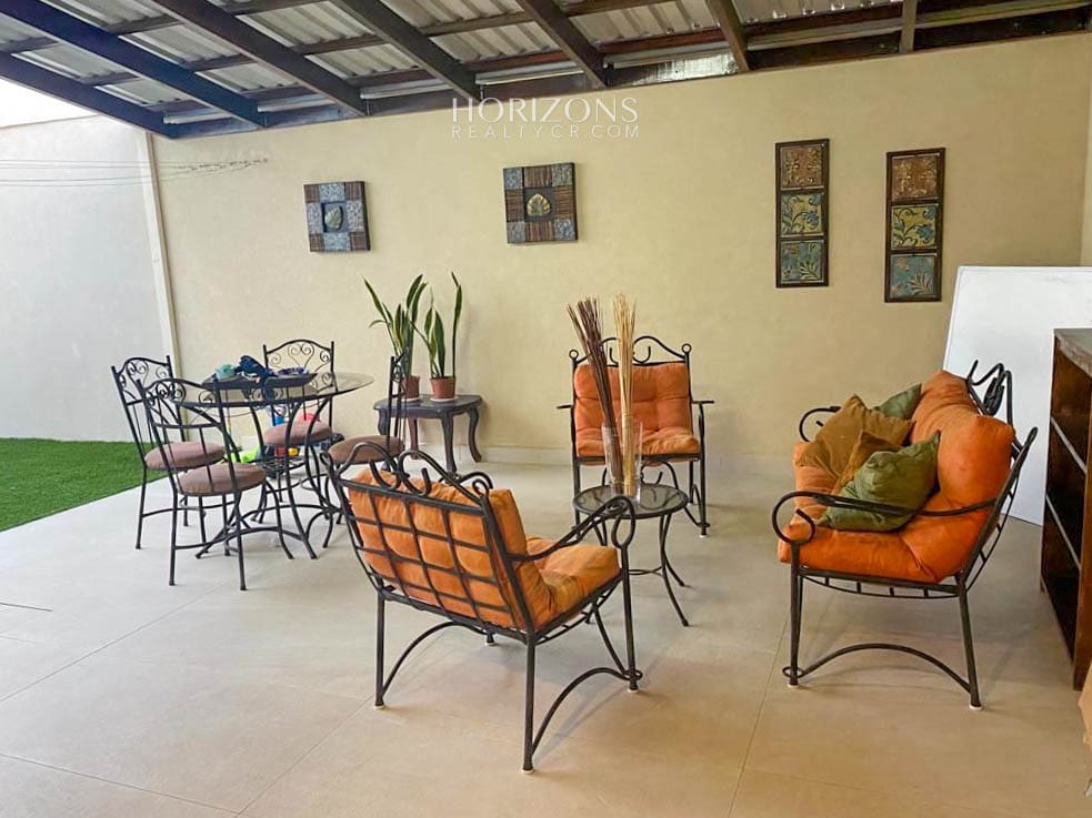 Venta de Casa en Rohrmoser 4 Habitaciones una En Planta Baja! nja1073