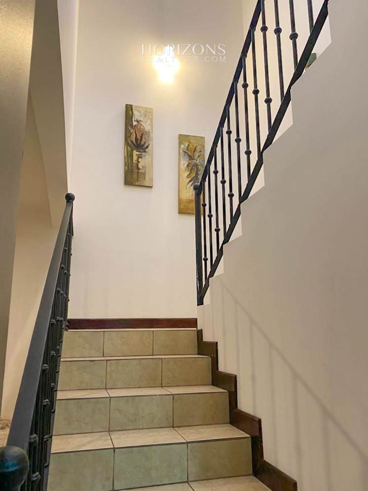 Venta de Casa en Rohrmoser 4 Habitaciones una En Planta Baja! nja1073