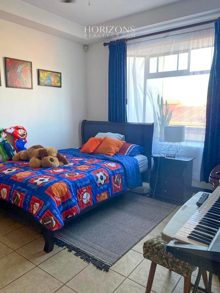 Venta de Casa en Rohrmoser 4 Habitaciones una En Planta Baja! nja1073
