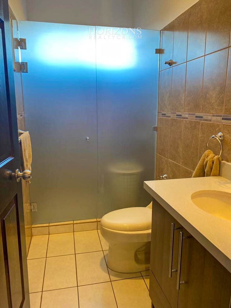 Venta de Casa en Rohrmoser 4 Habitaciones una En Planta Baja! nja1073
