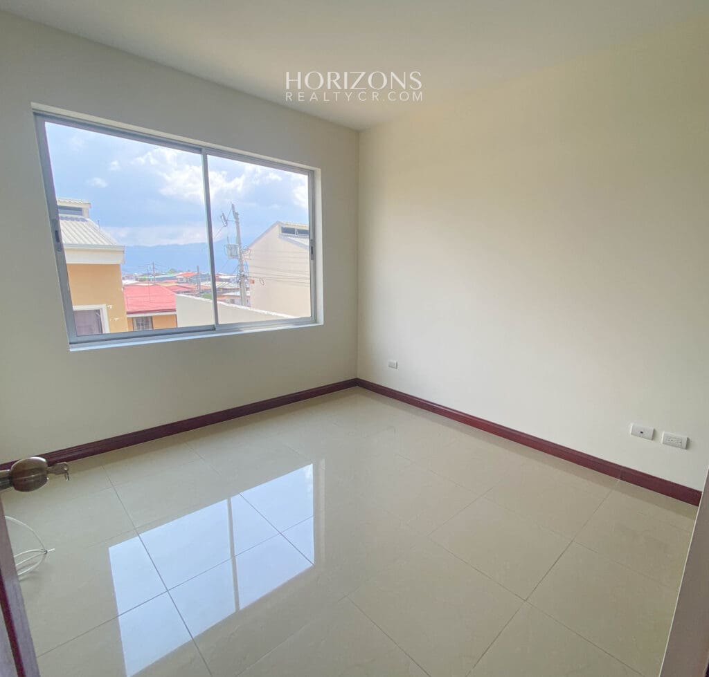 ¡SABANILLA! CASA EN CONDOMINIO AMPLIO PATIO nja1081