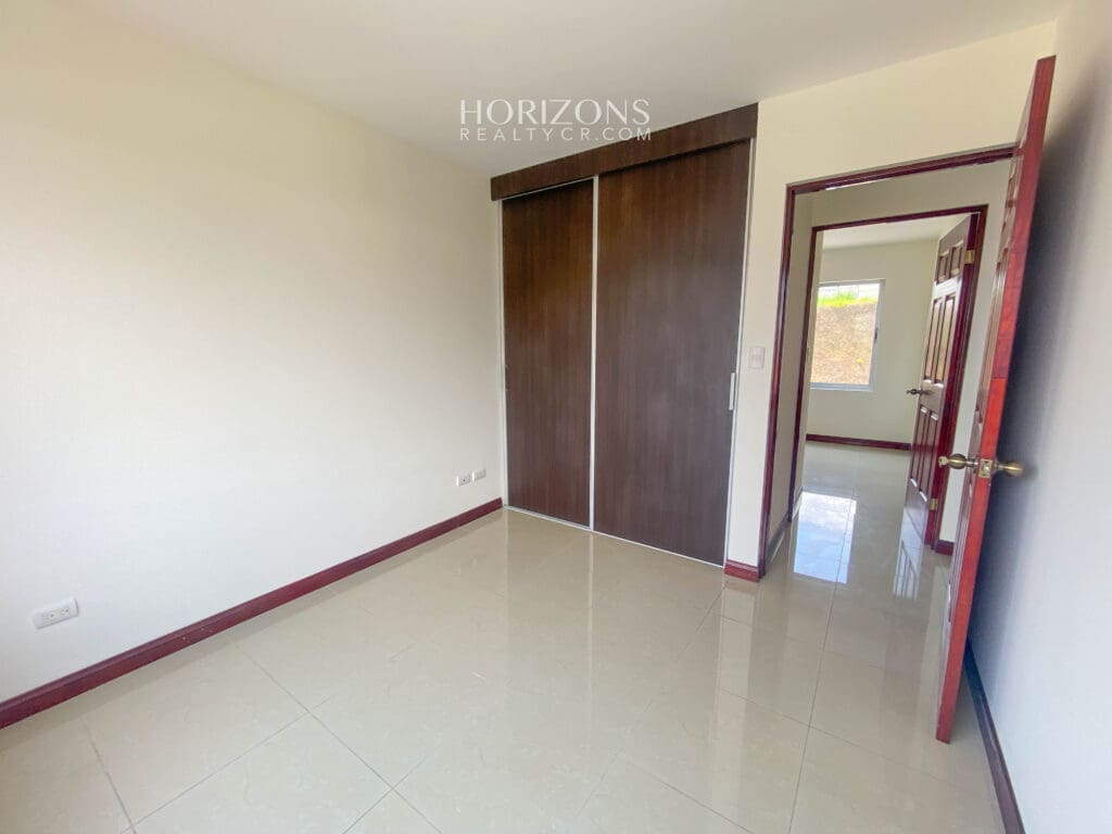 ¡SABANILLA! CASA EN CONDOMINIO AMPLIO PATIO nja1081