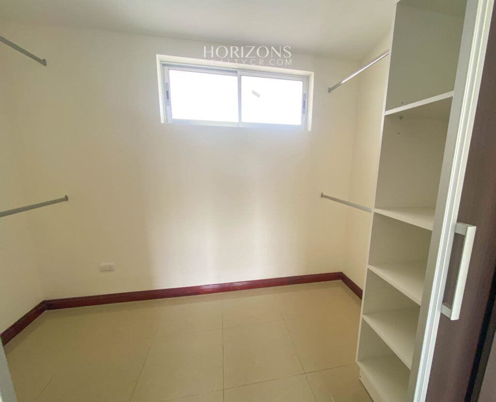 ¡SABANILLA! CASA EN CONDOMINIO AMPLIO PATIO nja1081