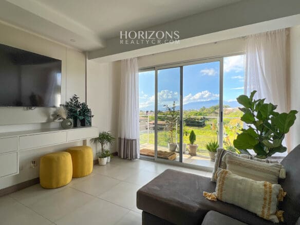 Moderno Y Amplio Apartamento En Venta Curridabat Con Excelente Ubicación Nja1084