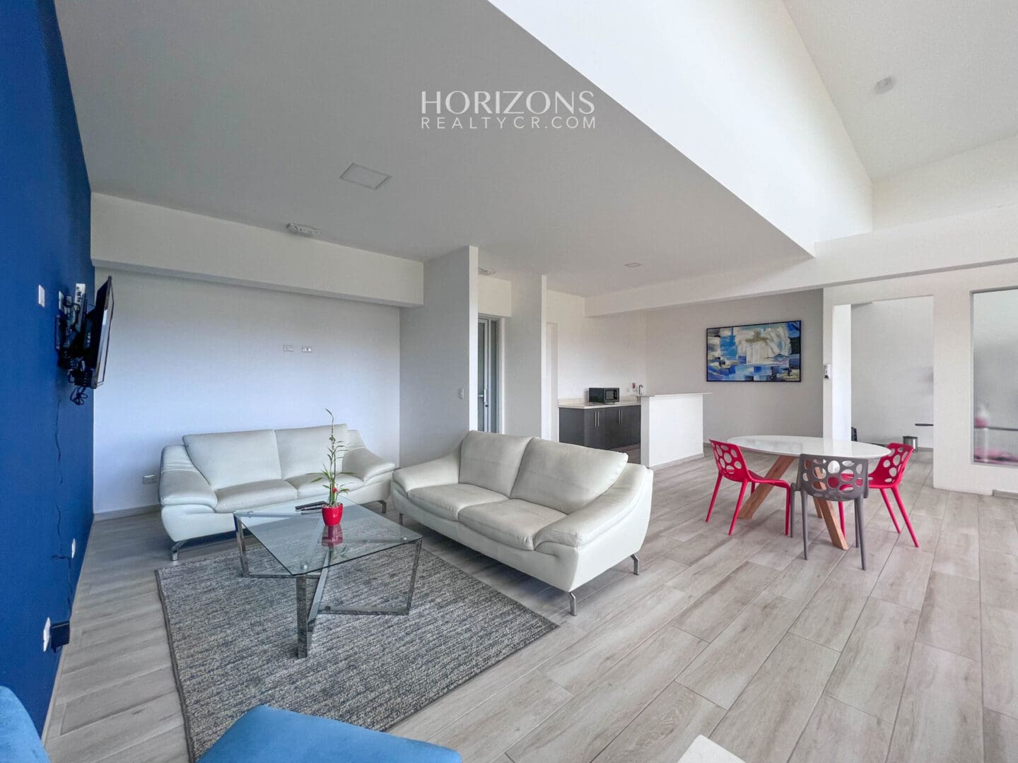Moderno y Amplio apartamento en venta Curridabat con excelente ubicación nja1084