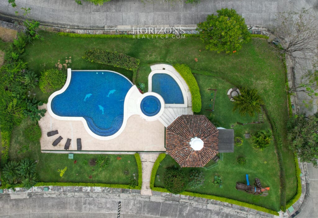 Lujo, comodidad y vistas impresionantes: la casa perfecta en Santa Ana Alto de Las Palomas, San José, Costa Rica nja1028