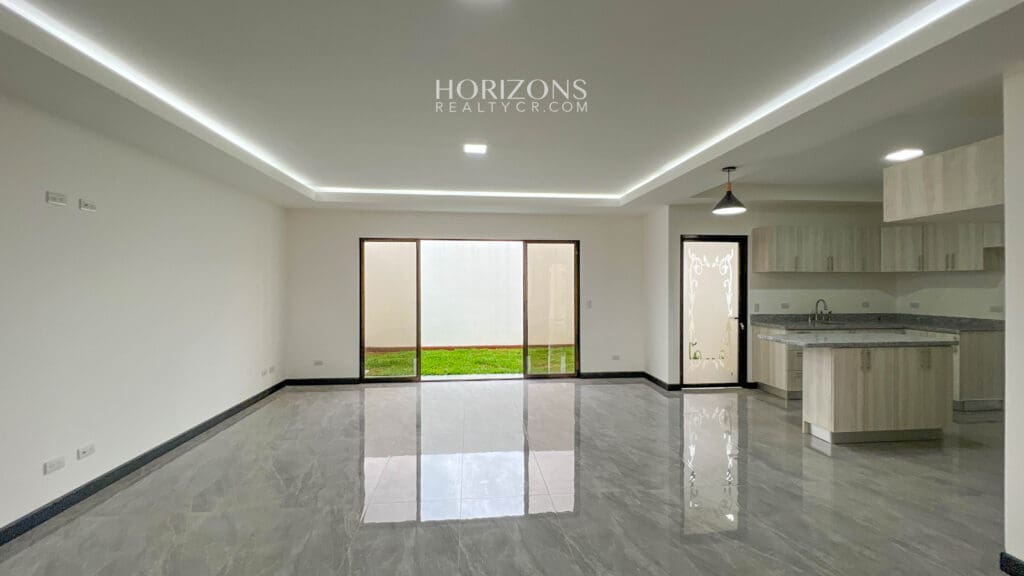 Venta Casa Nueva con Diseño Moderno y Excelentes Amenidades En Condominio Distrito San Juan NJA1091