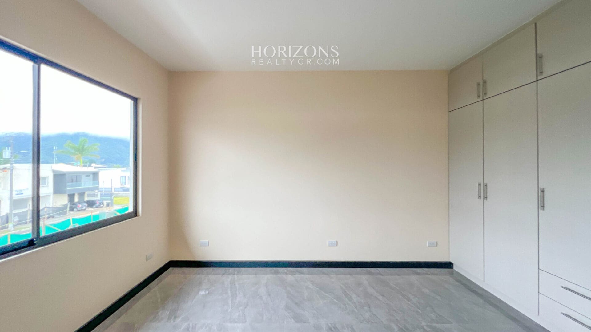 Venta Casa Nueva con Diseño Moderno y Excelentes Amenidades En Condominio Distrito San Juan NJA1091