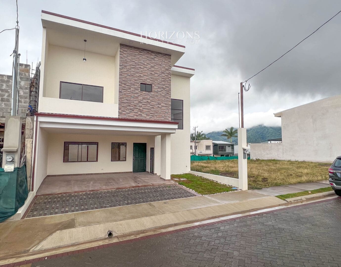 Venta Casa Nueva con Diseño Moderno y Excelentes Amenidades En Condominio Distrito San Juan NJA1091