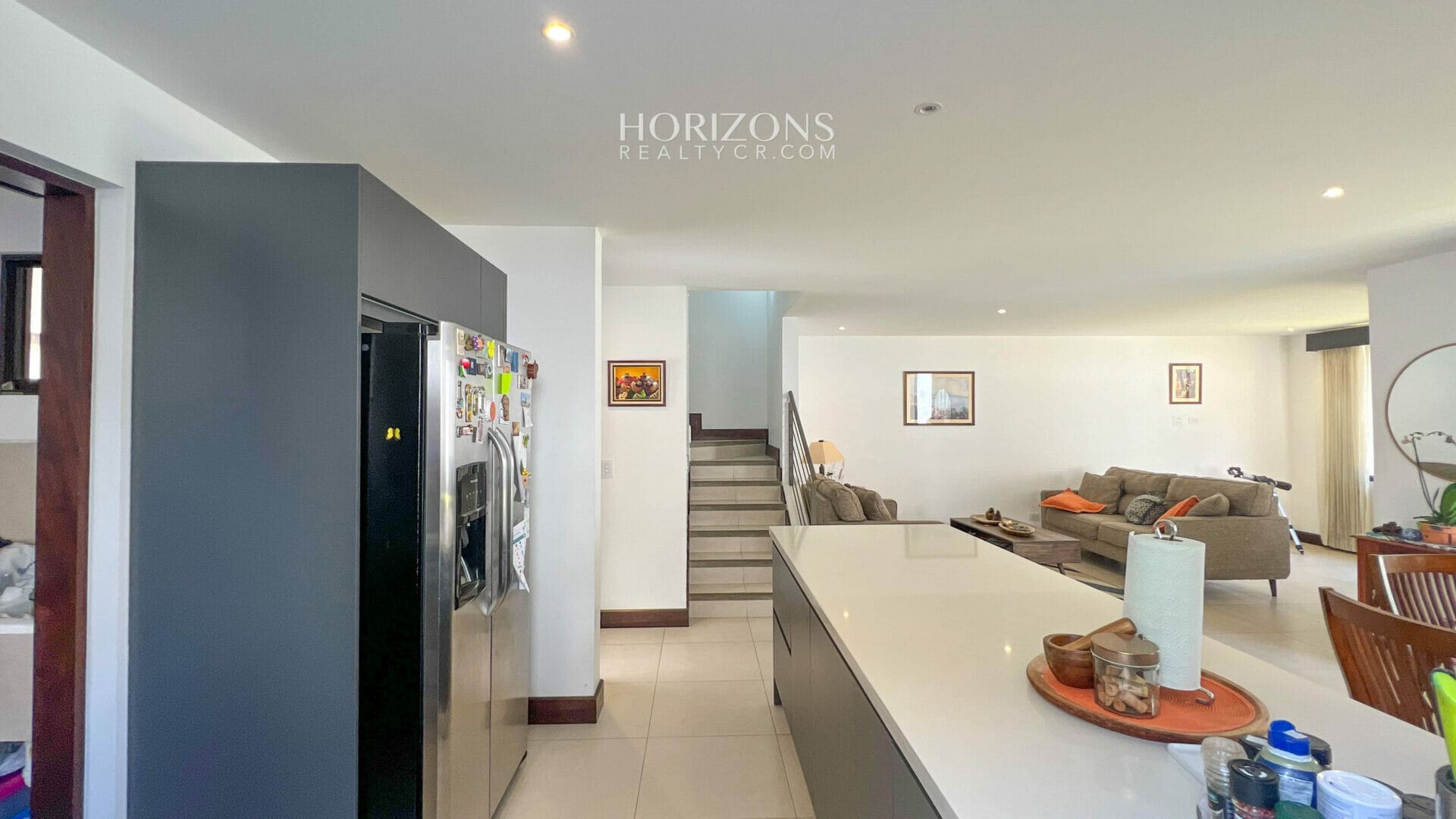Venta de Casa en Condominio 4 Habitaciones 4 Parqueos en Sabanilla nja1095
