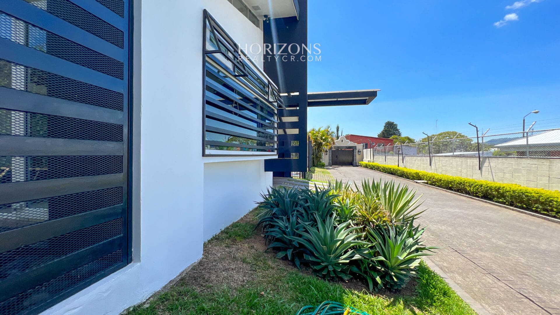 ¡Un Hogar Con Estilo Propio! Se Vende Casa Contemporánea de Una Planta en La Unión Tres Ríos nja1096