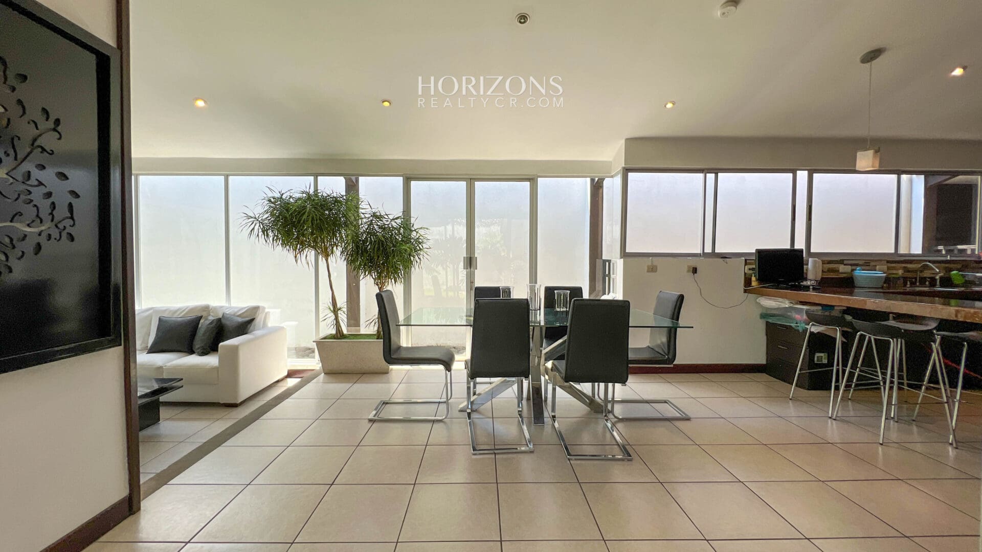 ¡Un Hogar Con Estilo Propio! Se Vende Casa Contemporánea de Una Planta en La Unión Tres Ríos nja1096