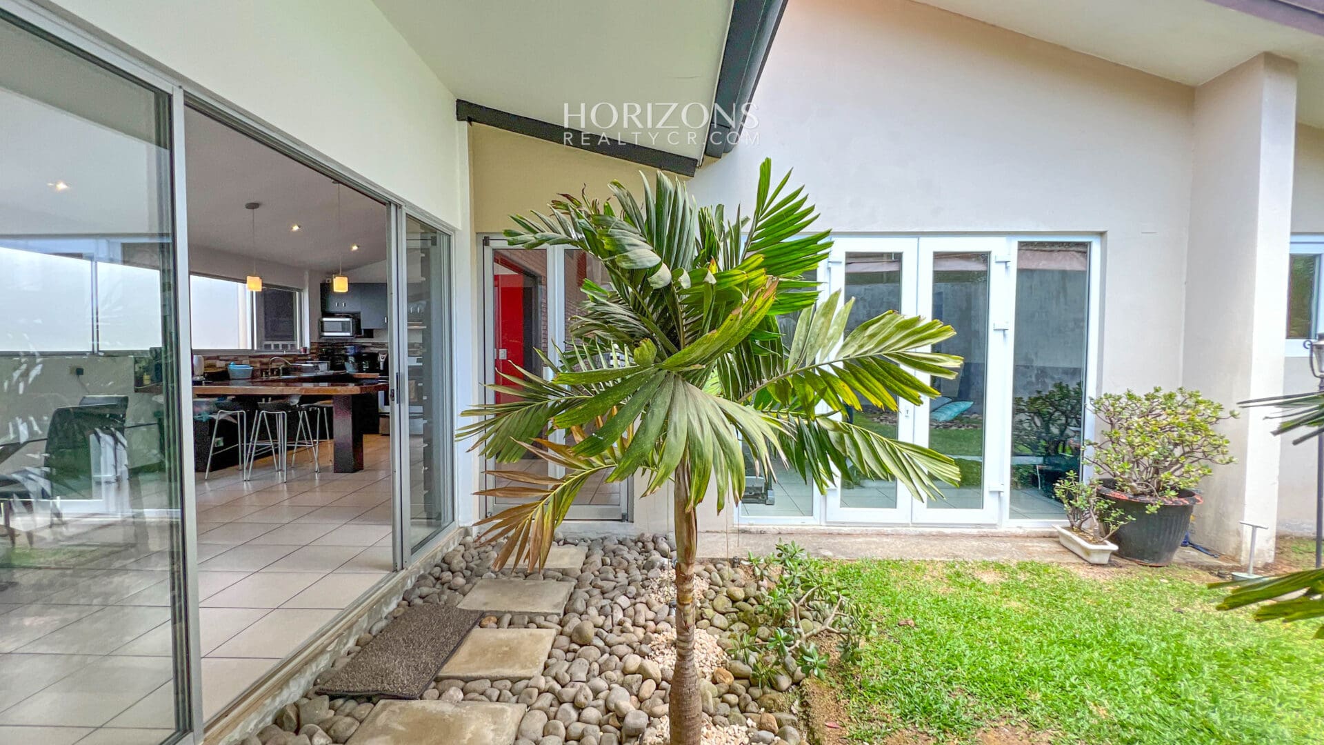 ¡Un Hogar Con Estilo Propio! Se Vende Casa Contemporánea de Una Planta en La Unión Tres Ríos nja1096