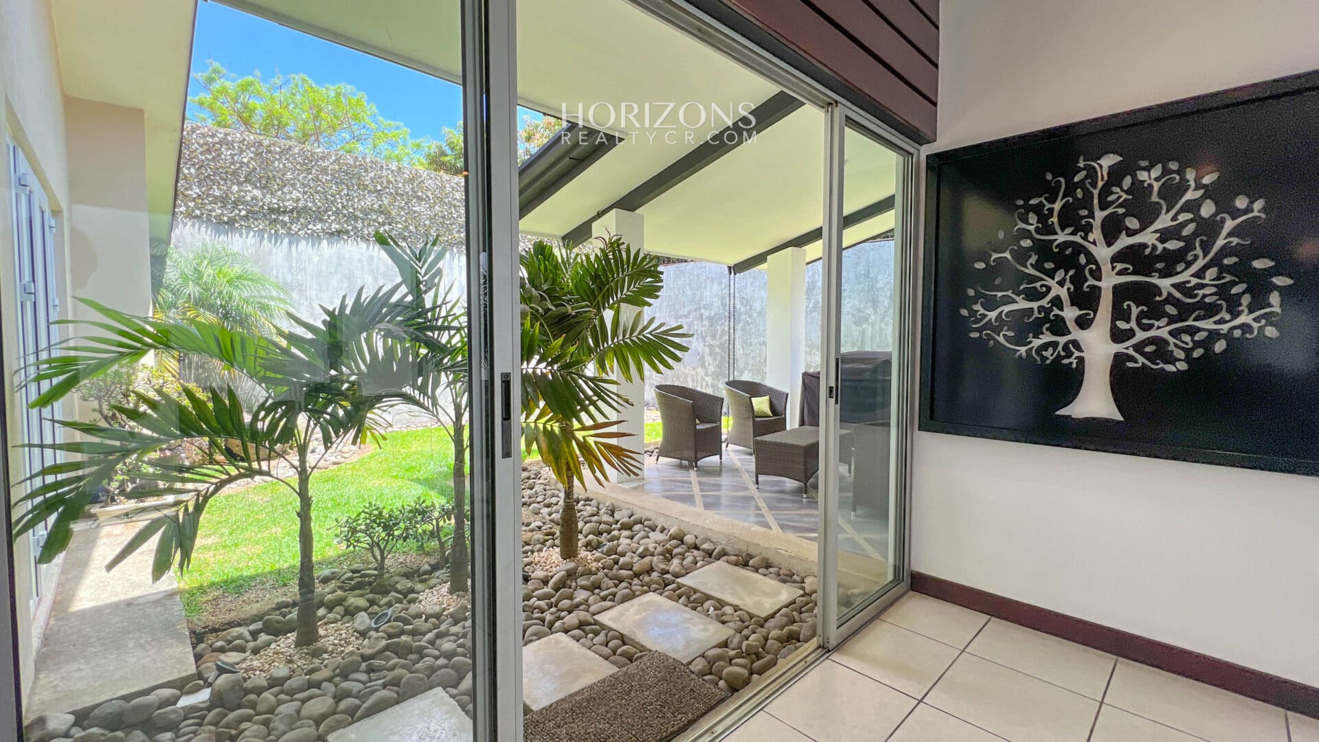 ¡Un Hogar Con Estilo Propio! Se Vende Casa Contemporánea de Una Planta en La Unión Tres Ríos nja1096