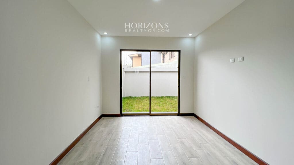 Casa de una Planta en Condominio Frezno Dulce Nombre de Cartago nja1098