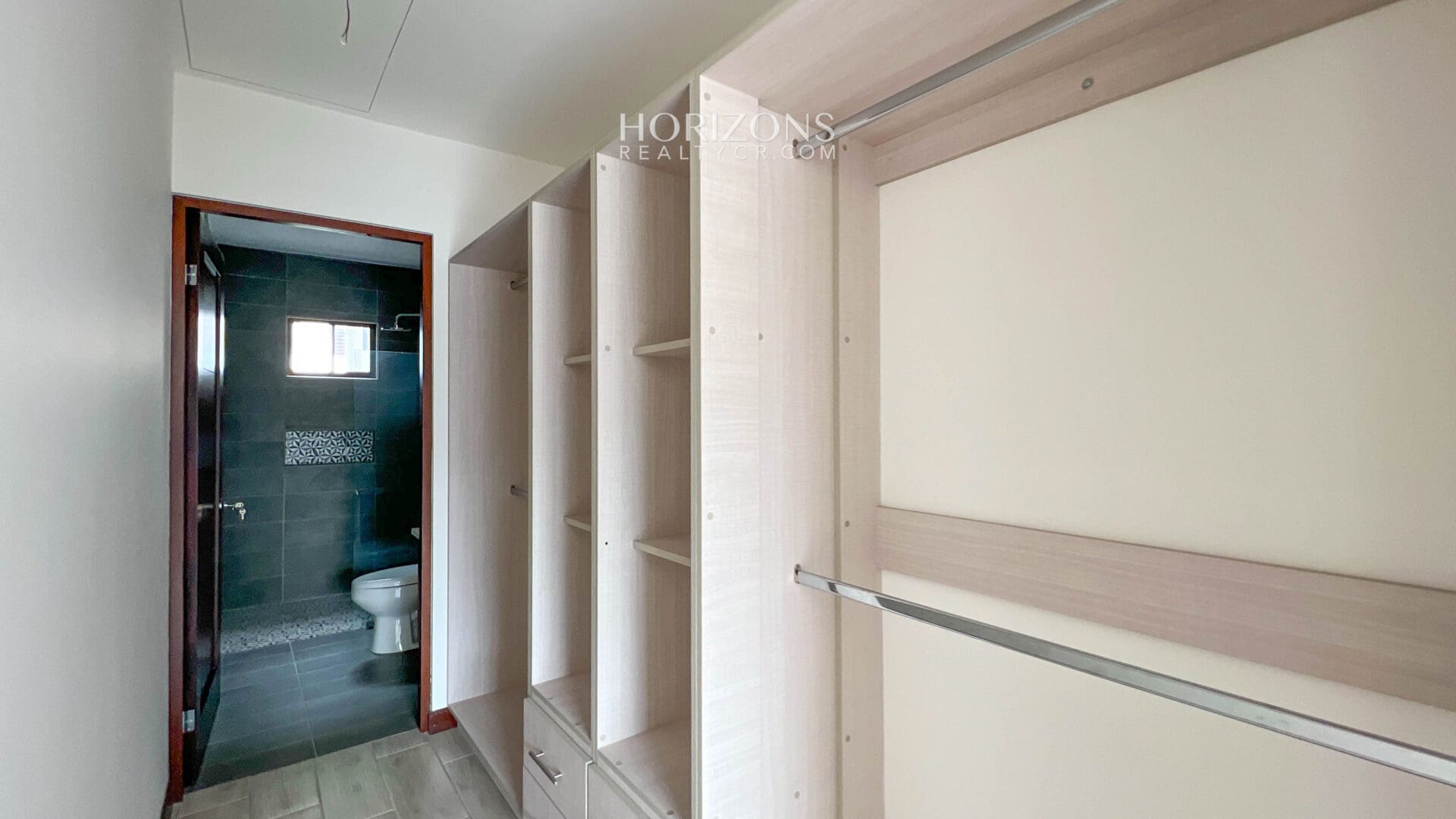 Casa Nueva de una Planta en Condominio / Cartago 3 Dormitorios nja1099