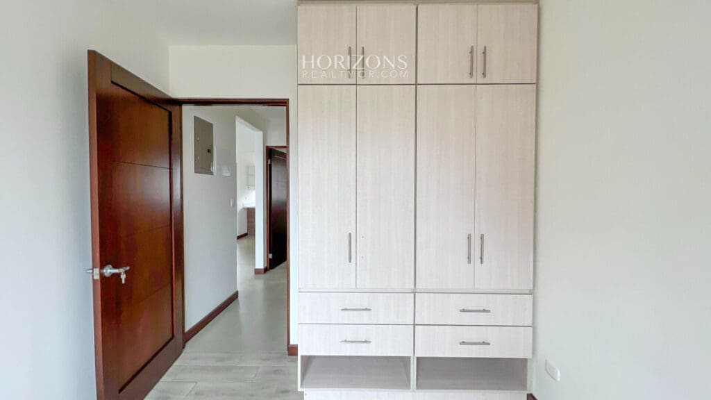 Casa Nueva de una Planta en Condominio / Cartago 3 Dormitorios nja1099