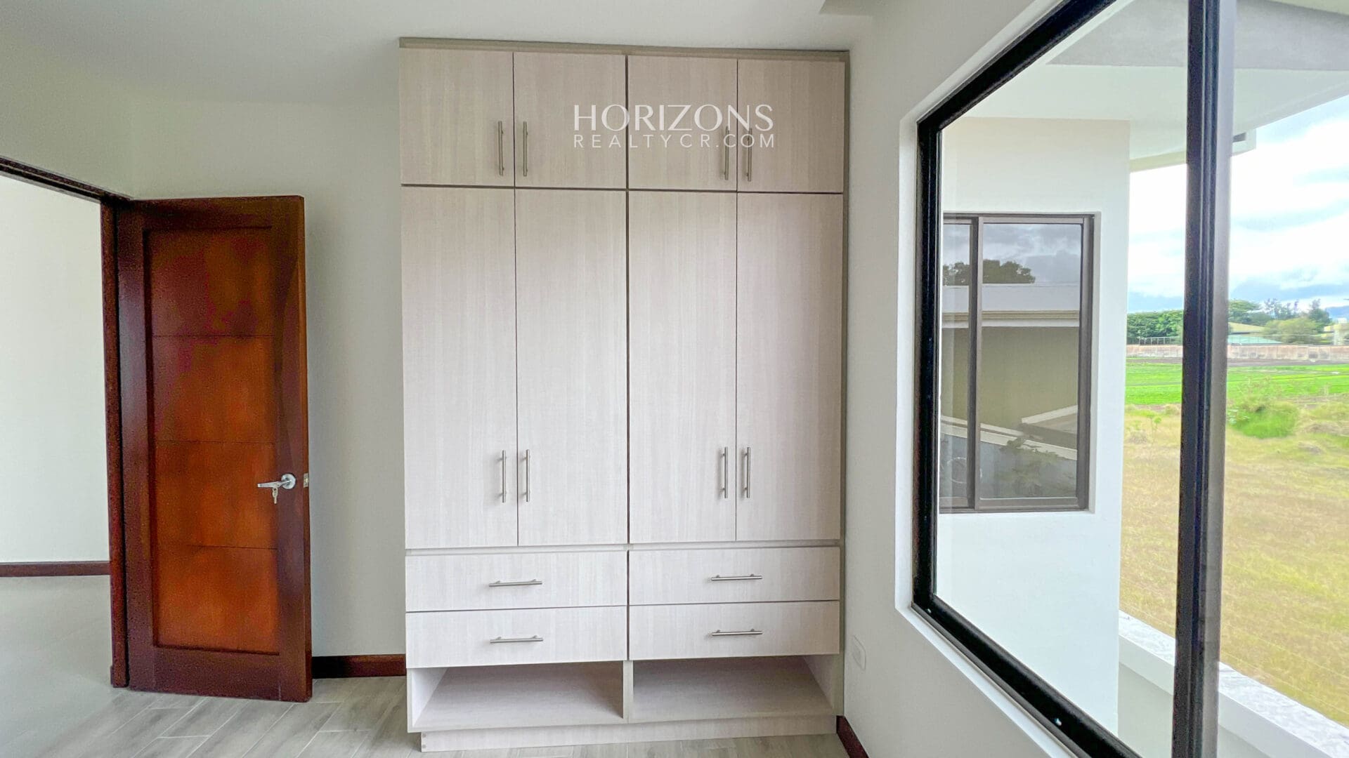 ¡Estrena su hogar! Casa de dos niveles en condominio familiar con todas las comodidades 3 Dormitorios nja1101