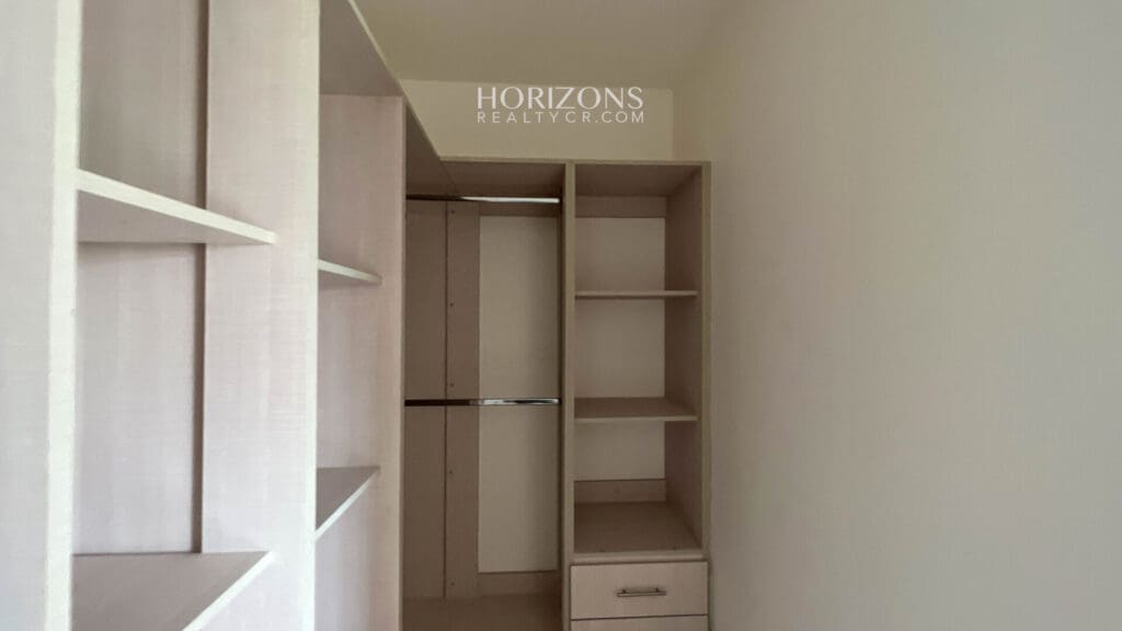 ¡Estrena su hogar! Casa de dos niveles en condominio familiar con todas las comodidades 3 Dormitorios nja1101