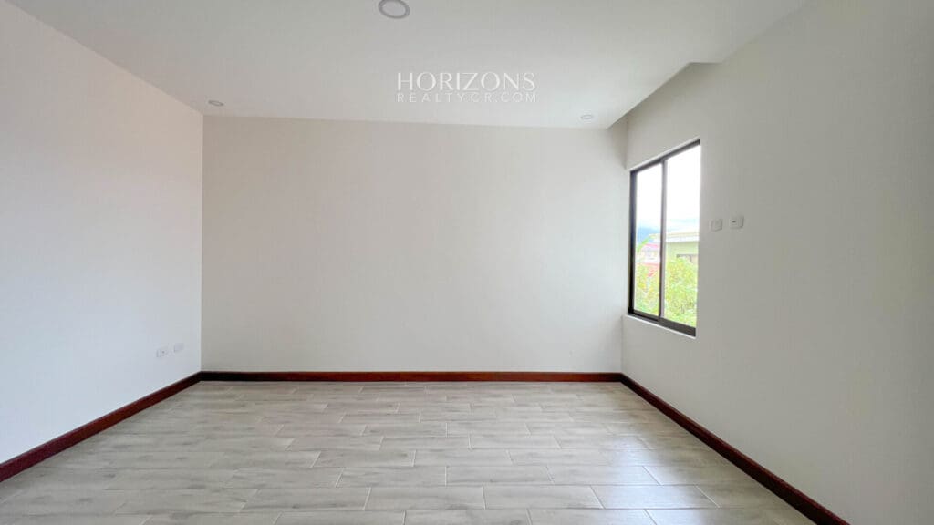 ¡Estrena su hogar! Casa de dos niveles en condominio familiar con todas las comodidades 3 Dormitorios nja1101