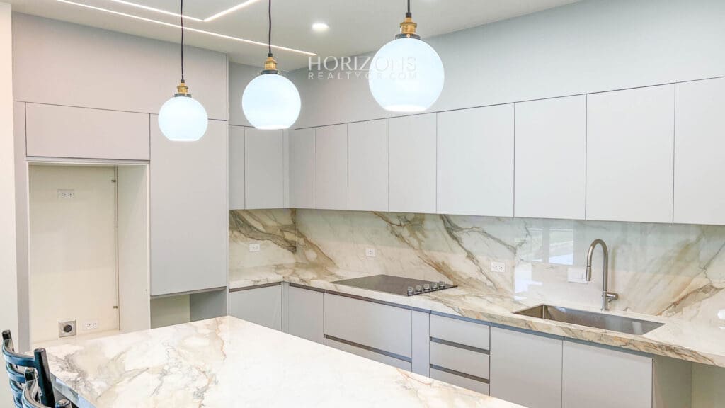 Casa en Venta en Condominio Espavel: ¡Naturaleza, seguridad y comodidad! 4 Dormitorios nja1113