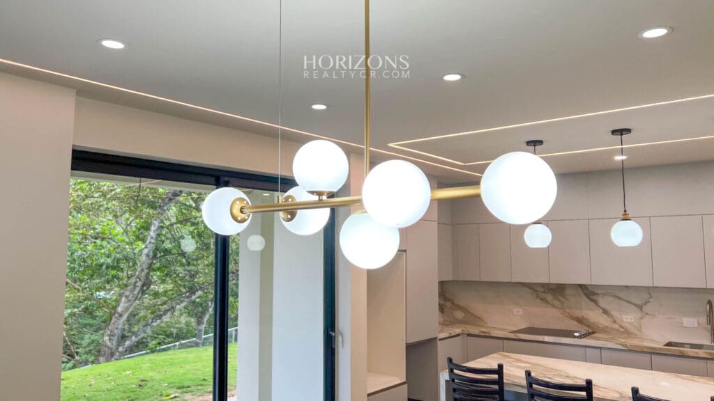 Casa en Venta en Condominio Espavel: ¡Naturaleza, seguridad y comodidad! 4 Dormitorios nja1113