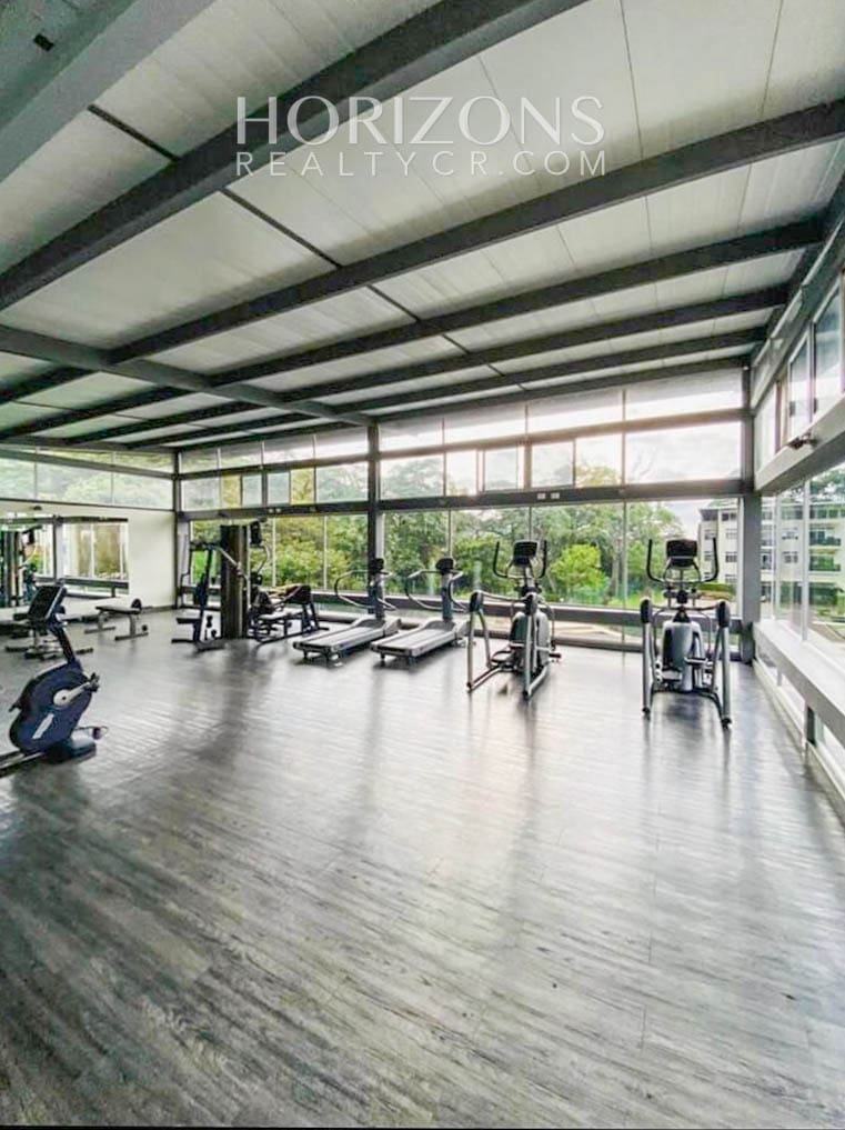 ALQUILER DE APARTAMENTO FULL AMUEBLADO EN CONDOMINIO SANTA ANA njv247