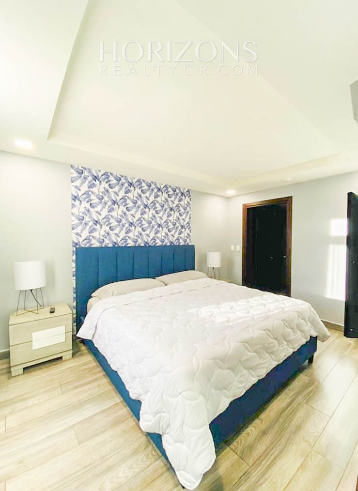 ALQUILER DE APARTAMENTO FULL AMUEBLADO EN CONDOMINIO SANTA ANA njv247