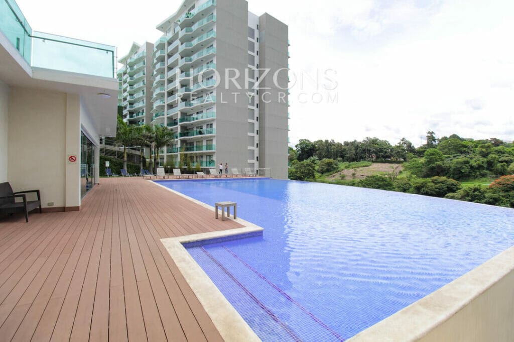 Alquiler Apartamento Full Amueblado Condominio Rohrmoser Njv251