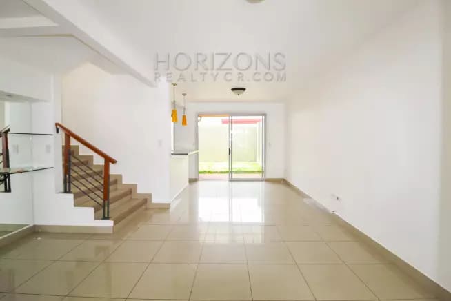 Se Vende Casa Con Patio En Tres Rios 3 Habitaciones En Condominio noj957