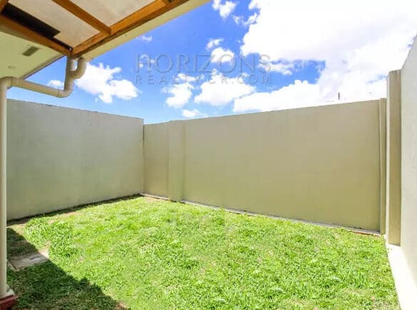 Se Vende Casa Con Patio En Tres Rios 3 Habitaciones En Condominio Noj957