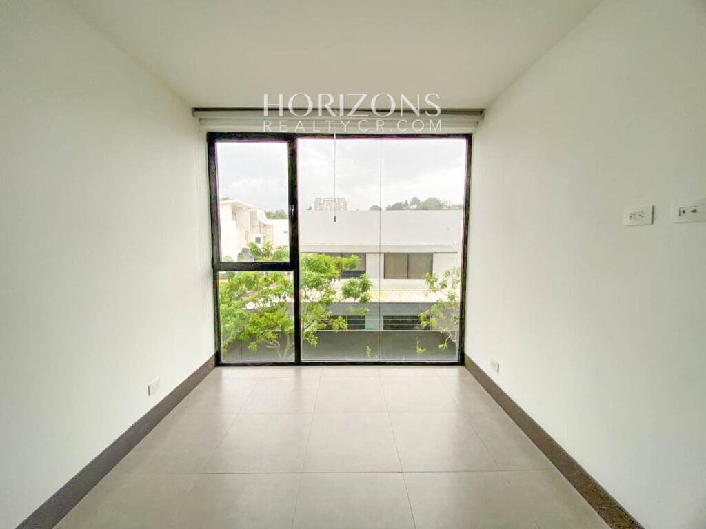 Condominio Golfside! Venta de Apartamento para Inversion noj958