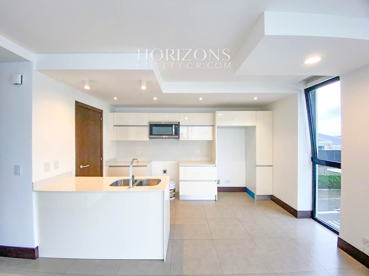 Condominio Golfside! Venta de Apartamento para Inversion noj958