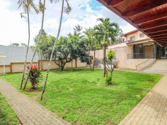 Se Alquila Casa Independiente Con Patio En Curridabat 4 Habitaciones Noj960